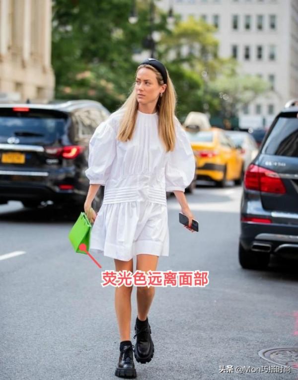 會配色才顯白!給“黑黃皮”女生的穿搭建議:深色不碰,淺色相吸 會配色才顯白!給“黑黃皮”女生的穿搭建議:深色不碰,淺色相吸