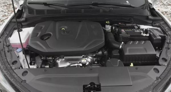 家用代步車之爭:長安逸動VS榮威i5誰更強? 家用代步車之爭:長安逸動VS榮威i5誰更強?