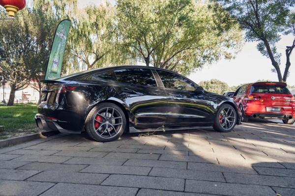 「活動聚會」世界公園潮車節 低趴改裝車一次看個夠