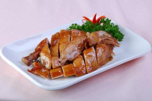 全國4款放心燒雞，因價廉屢遭質疑，卻全是以藥入雞，有你家鄉嗎