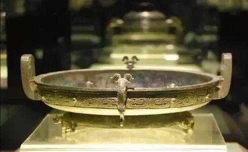 東西方黑科技文物比拼，華夏文明甩西方多遠？