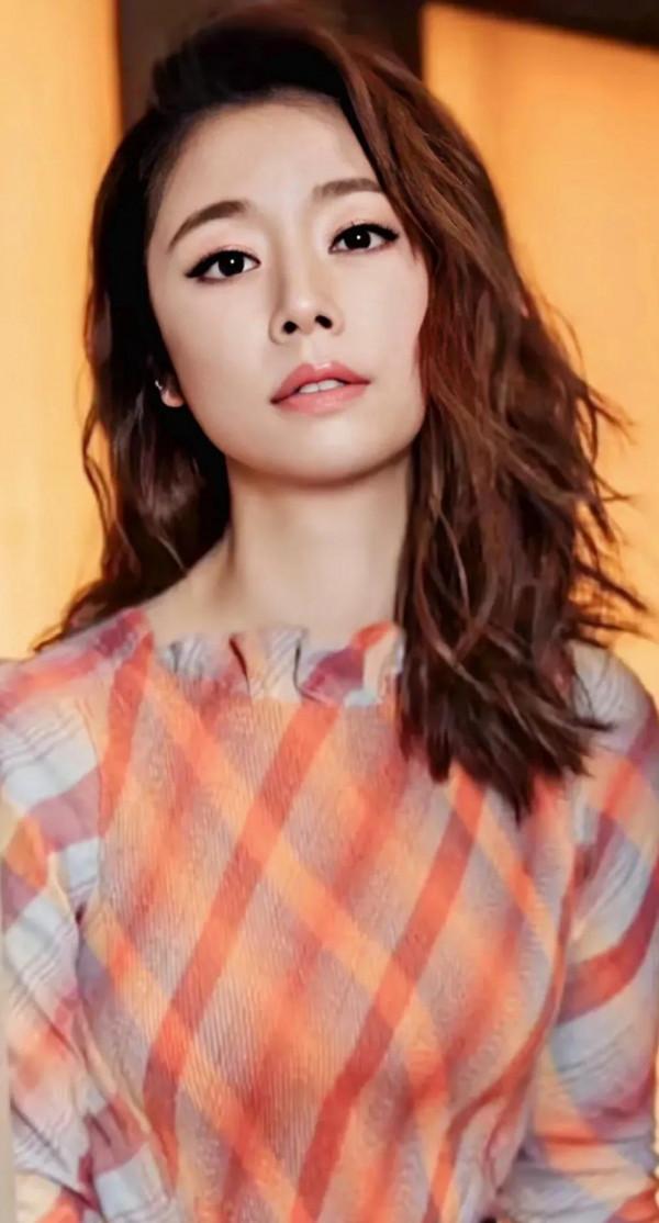 小時候的女神（林心如）