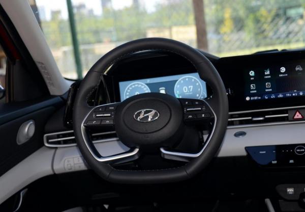 基於i-GMP平臺打造，軸距2720mm！詳細解讀第七代伊蘭特