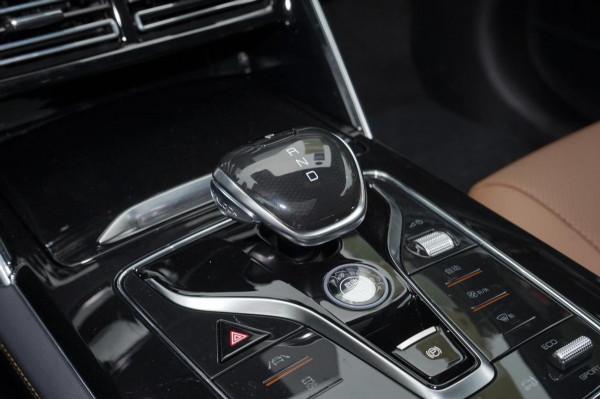 被稱“公路坦克”,僅扭矩就有900牛米,4.3秒破百,帶你看唐DM 被稱“公路坦克”,僅扭矩就有900牛米,4.3秒破百,帶你看唐DM