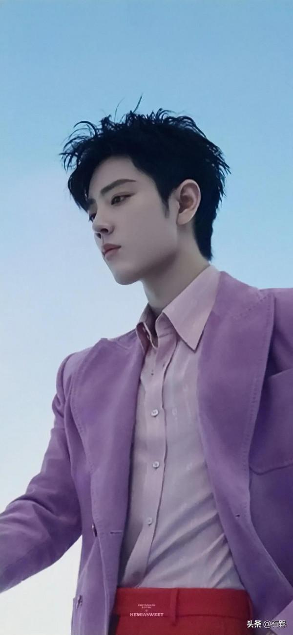 從ELLE 2022開年刊各套造型之白晝篇說說肖戰的時尚表現力 從ELLE 2022開年刊各套造型之白晝篇說說肖戰的時尚表現力