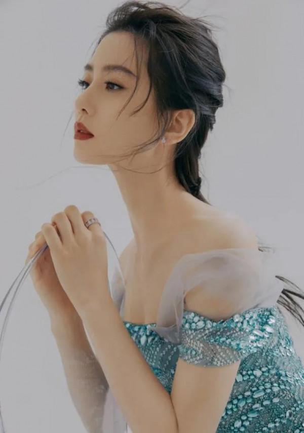 劉詩詩美圖集|劉詩詩讓我知道,原來生活真的可以過成童話的樣子 劉詩詩美圖集|劉詩詩讓我知道,原來生活真的可以過成童話的樣子