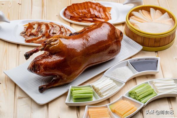 為什麼一隻活鴨賣70元,烤熟後卻賣18元?背後究竟有何“貓膩”? 為什麼一隻活鴨賣70元,烤熟後卻賣18元?背後究竟有何“貓膩”?