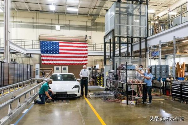 保時捷Taycan測試無線充電 大眾希望10分鐘充電80% 保時捷Taycan測試無線充電 大眾希望10分鐘充電80%