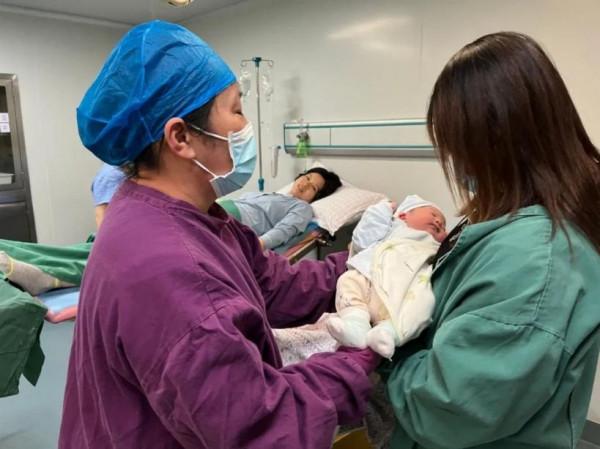 再添喜報！維多利亞婦產醫院1小時3位男寶順利出生，喜氣洋洋