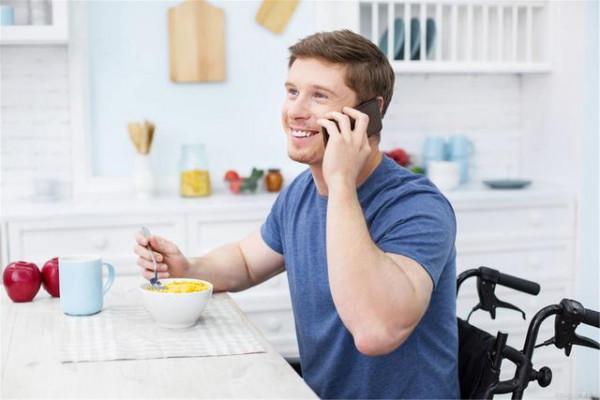 這四種“傷胃”的水果，愛吃的人請管住嘴！養胃：做好三件事