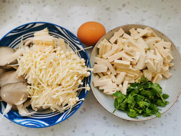 秋冬滋補卻怕胖,建議多喝這道湯,味道鮮美營養足,暖身又低脂 秋冬滋補卻怕胖,建議多喝這道湯,味道鮮美營養足,暖身又低脂