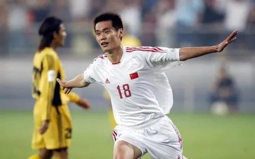 李霄鵬執教頗為不順，李磊透露留洋動機，張雷為中超裁判正名