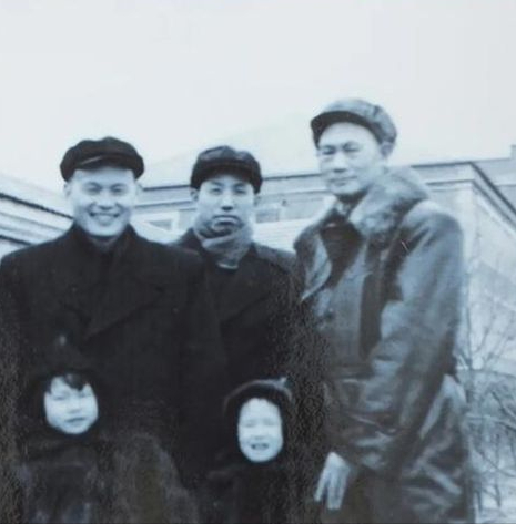 1949年,安徽青年幹部被省委書記叫去,才知失蹤14年的父親是特工 1949年,安徽青年幹部被省委書記叫去,才知失蹤14年的父親是特工