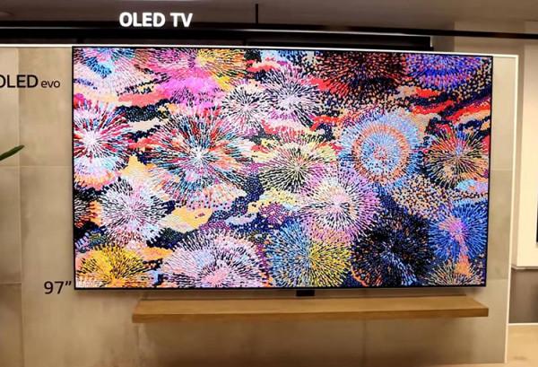 LG推出有史以來最大和最小的OLED電視：97寸和42寸