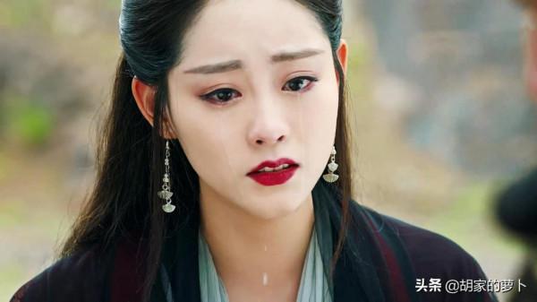 現在影視劇造型到底有多敷衍?額飾靠畫,妝容半永久,髮型流水線 現在影視劇造型到底有多敷衍?額飾靠畫,妝容半永久,髮型流水線