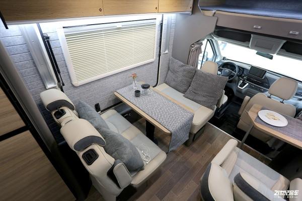 這才是年輕人造的房車！那麼多腦洞大開的設計，眾銳工設銳仕C1