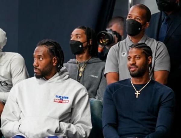 一夜3訊息！萊昂納德亮相，籃網籤湖人舊將，東契奇新幫手籤2年