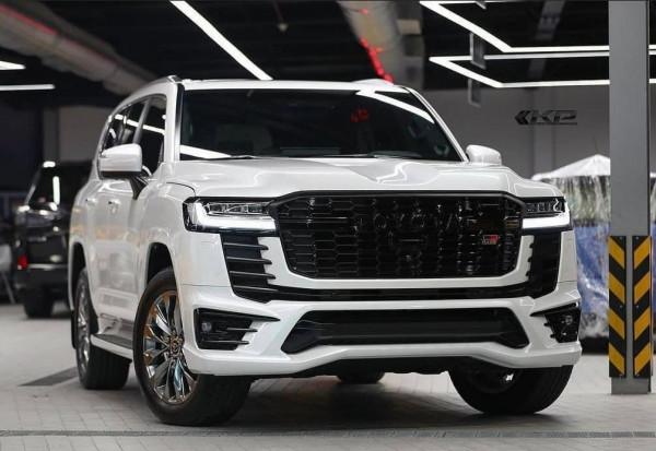 旅居豐田LC亮相！越野自駕遊的“好幫手”，3.3T柴油，起步更凌厲