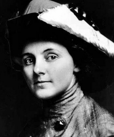 46年毛主席撤離延安時，在牆上給胡宗南留下24字，胡看後大笑不止