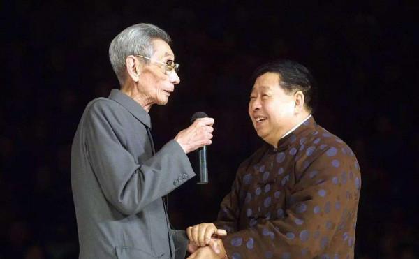 馬季去世15年，遺孀于波堅守故居，馬東和媳婦撐起她的晚年生活