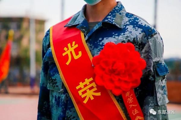 新兵入營已10天,他們表現怎麼樣? 新兵入營已10天,他們表現怎麼樣?