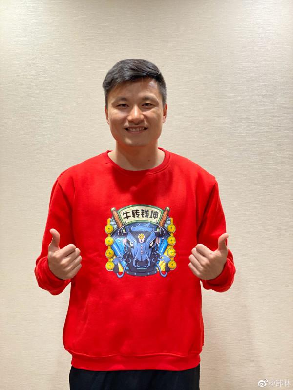 同為35歲,郜林娶校花住豪宅擁過億資產,本田圭佑卻仍在&quot;窮遊&quot;歐洲