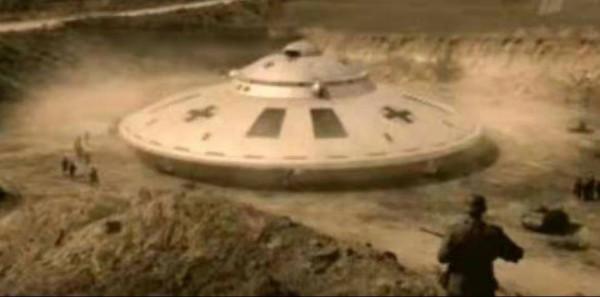 二戰時期，德國納粹研製的飛碟，用水和空氣做燃料，時速2200公里