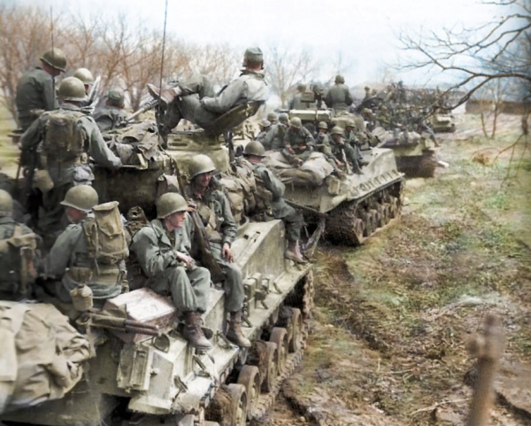 美軍一個師的兵力數,真的跟志願軍一個軍的兵力,差不多嗎? 美軍一個師的兵力數,真的跟志願軍一個軍的兵力,差不多嗎?