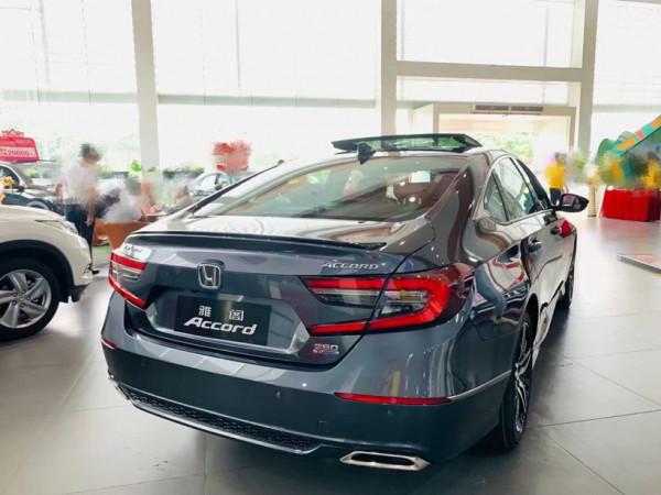 廣汽本田新款雅閣到店,換裝五芒星輪轂+流水尾燈,無緣2.0T+10AT 廣汽本田新款雅閣到店,換裝五芒星輪轂+流水尾燈,無緣2.0T+10AT