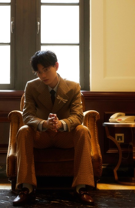 雷佳音李現撞衫遭吐槽！33位男星撞衫修羅場，誰醜誰尷尬