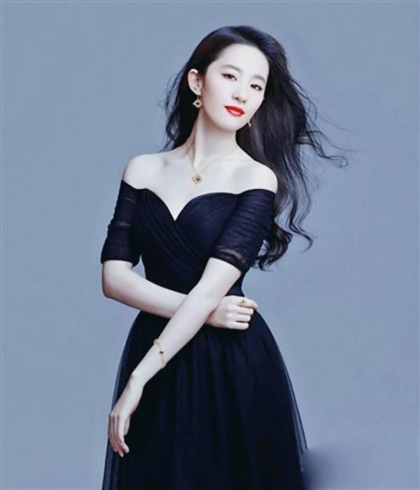 劉亦菲的生活照，顏值依舊線上