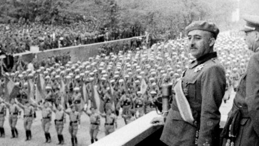 1996年，西班牙政府邀請一群平民來訪，他們是誰？