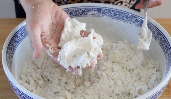 土豆居然這麼做，這餅絕了，好吃的不要不要的土豆粉們快來吧