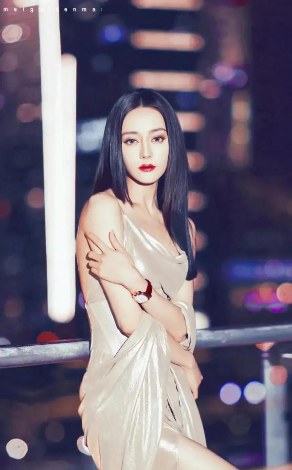 迪麗熱巴桌布分享# 迪麗熱巴桌布分享#