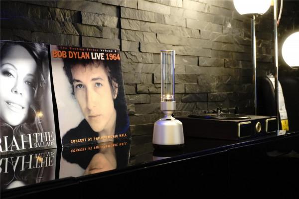 會唱歌的燭光燈——SONY LSPX-S2簡評 會唱歌的燭光燈——SONY LSPX-S2簡評