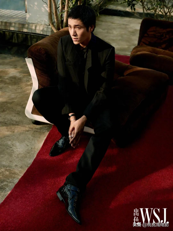 組圖:陳坤登四大刊“金九銀十”封面,不老男神風格百變 組圖:陳坤登四大刊“金九銀十”封面,不老男神風格百變