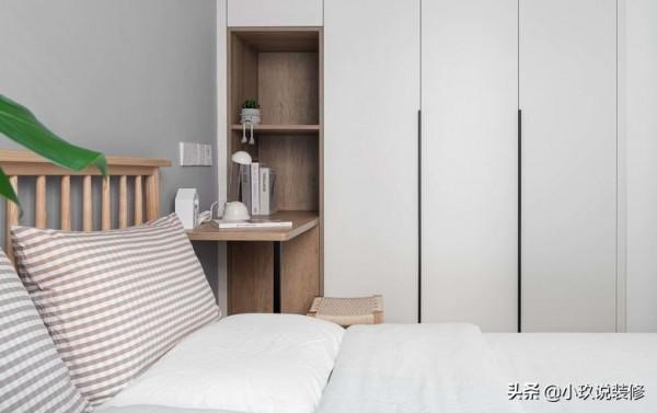 他家64㎡小兩室，堅持全屋黑白灰，去客廳化設計讓人眼前一亮