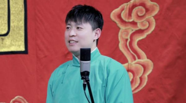 曹雲金有膽大鬧生日宴，卻沒膽惹李鶴東，這人究竟是什麼來頭呢？