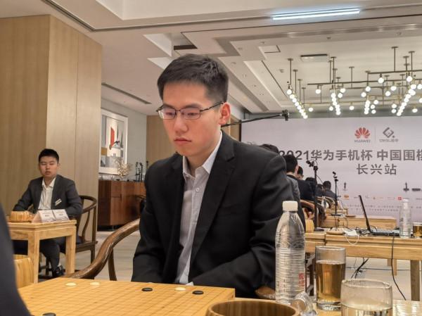 2021圍甲季後賽第二輪第2場圖集：柯羋辜丁頂尖對抗