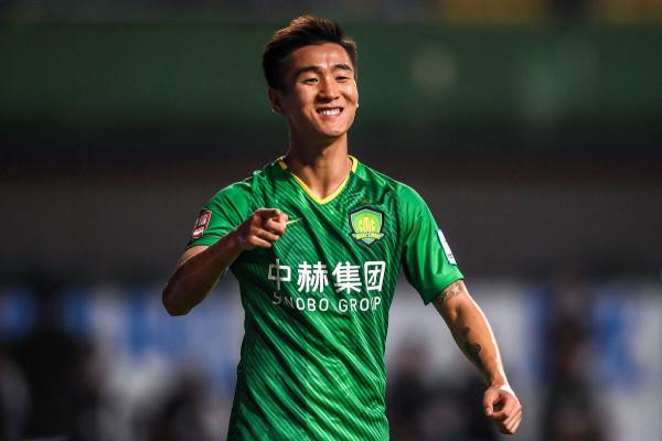 恭喜!前申花球員張雨浩留洋西班牙,武磊留洋路上不再孤單 恭喜!前申花球員張雨浩留洋西班牙,武磊留洋路上不再孤單