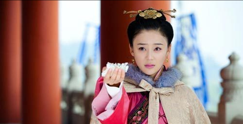 男看鼻子女看嘴？8位厚嘴唇女星，用實力證明“香腸嘴”跟醜無關