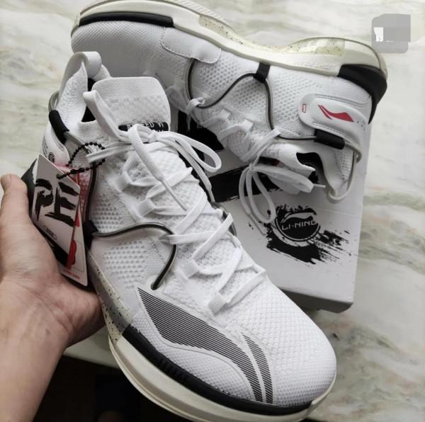 “鞋不在奢 能戰就行”盤點價效比實戰籃球鞋 “鞋不在奢 能戰就行”盤點價效比實戰籃球鞋