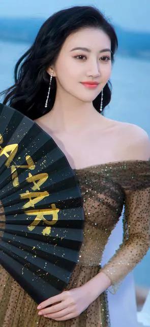 景甜，笑起來真甜