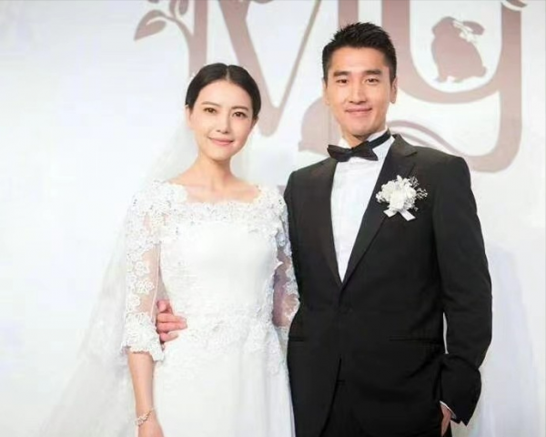 高圓圓:為愛流過4次淚,嫁趙又廷後為愛隱退,42歲被寵成公主 高圓圓:為愛流過4次淚,嫁趙又廷後為愛隱退,42歲被寵成公主