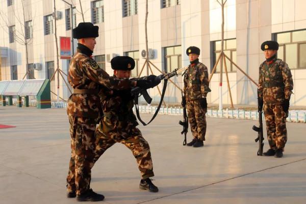 基層一線丨強化“準班長” ,淬鍊“領頭雁” 基層一線丨強化“準班長” ,淬鍊“領頭雁”