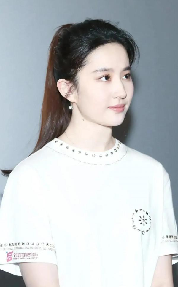 劉亦菲 是你的白月光嗎？