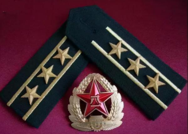 這大概是全軍最牛的中校連長、最老的上校連長，他們都來自陸軍