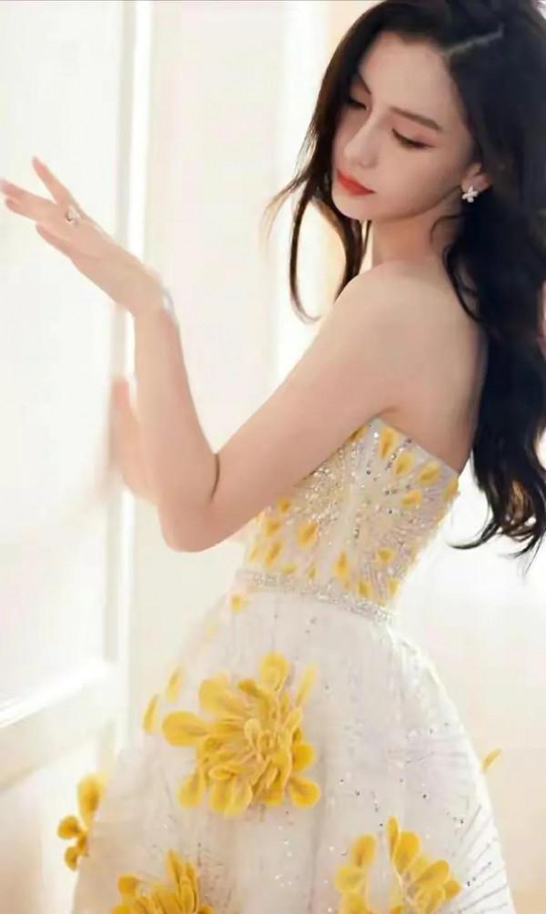 楊穎:窈窕淑女,亭亭玉立,動如脫兔,愛了愛了 楊穎:窈窕淑女,亭亭玉立,動如脫兔,愛了愛了