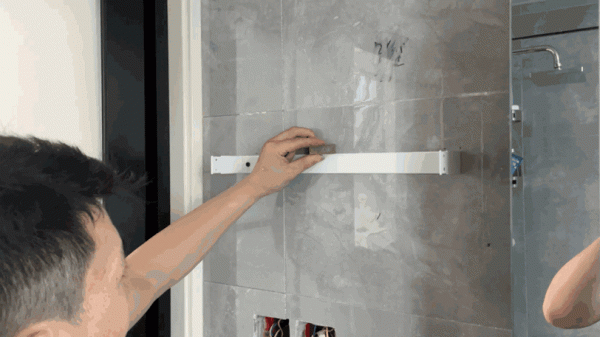 全浴對流風暖、大屏烘乾：義大利 Radialight壁掛智慧暖風機評測