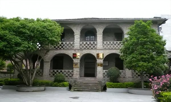 國民黨軍長黃樵松被處決大喊：毛主席萬歲！抗日英雄因何遭槍決